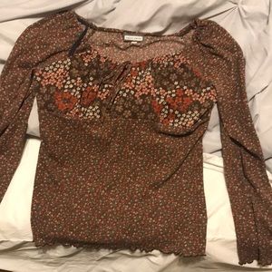 Flower top. Semi sheer